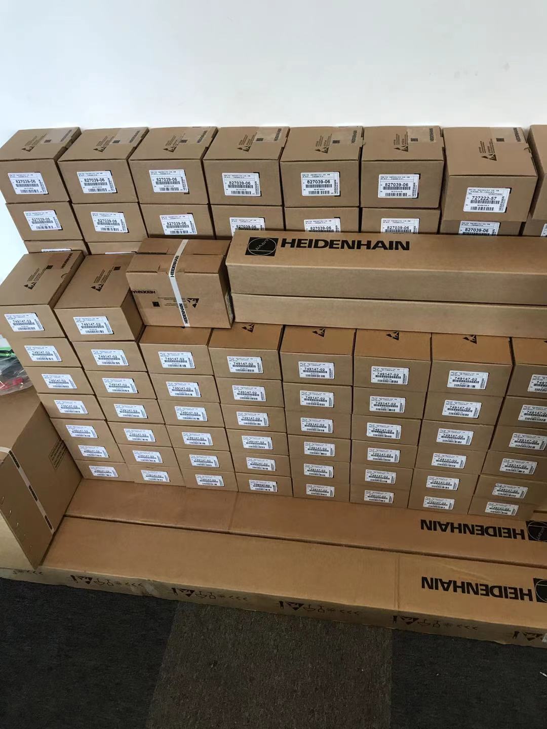 HEIDENHAIN 编码器 1065932-14 ECN 413 2048
