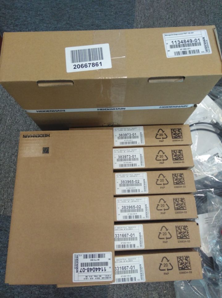 HEIDENHAIN 编码器 823405-01 EBI 135 32 5PS15-EZ