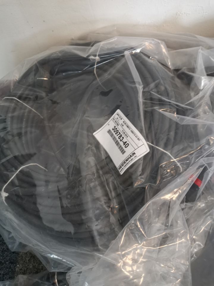 HEIDENHAIN 电缆 681186-12 VBK 02 05 12,00