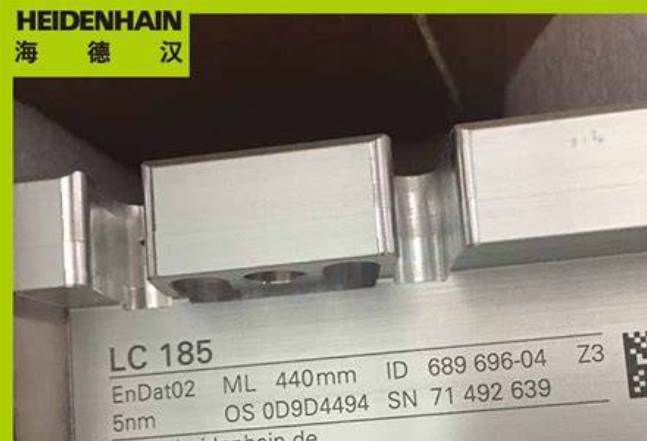 海德汉 HEIDENHAIN 光栅尺 572249-15 LS 487C 820