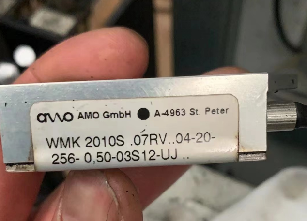 AMO 读数头 现货 WMK 2010S .07RV..04-20- 256- 0,50-03S12-UJ